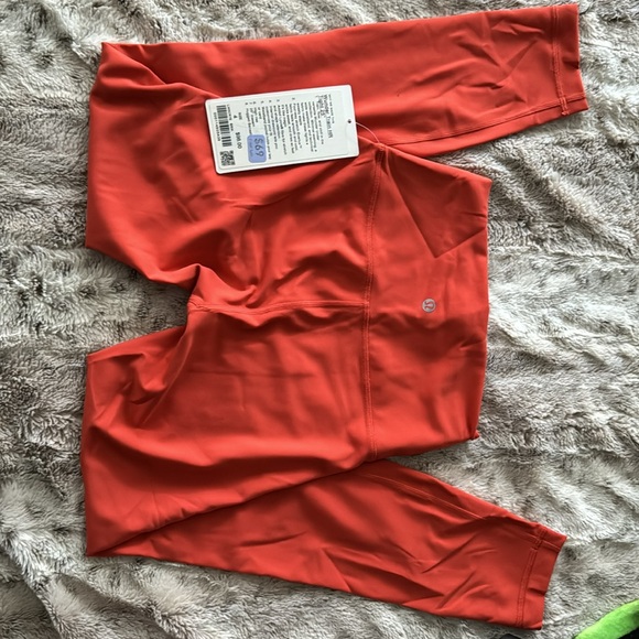 Lululemon legging lot size 2-4 new - Picture 4 of 4
